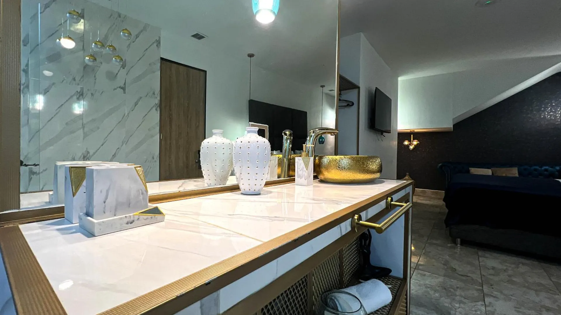 Hotel Lleras Medellin 4*,