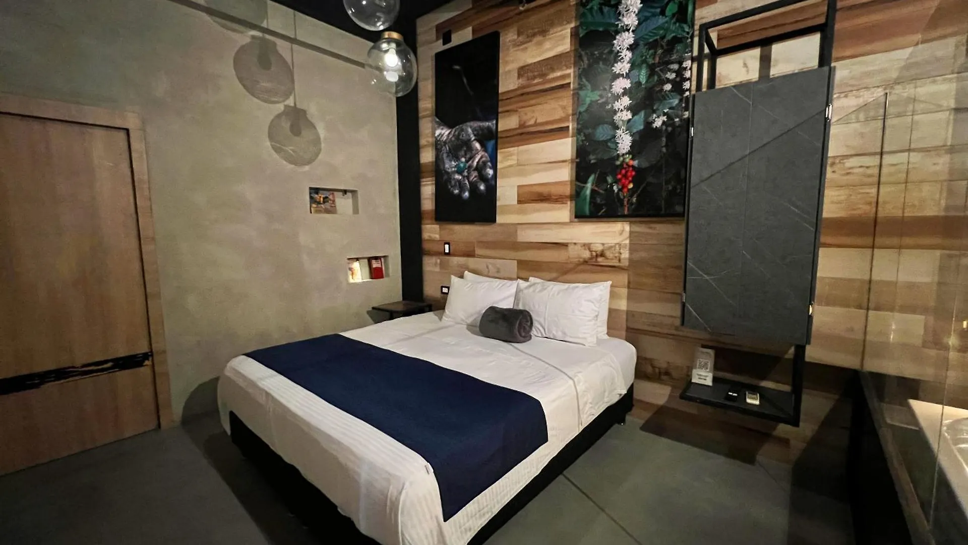 ****  Hotel Lleras Medellin Colombia